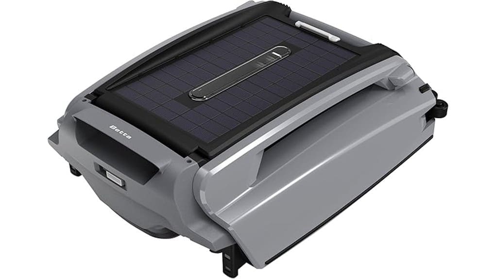 solar powered robotic pool skimmer